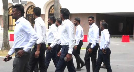 ක්‍රිකට් ක්‍රීඩකයන්ගේ අත්තිකාරම් ආදායම්බදු තීන්දුව
